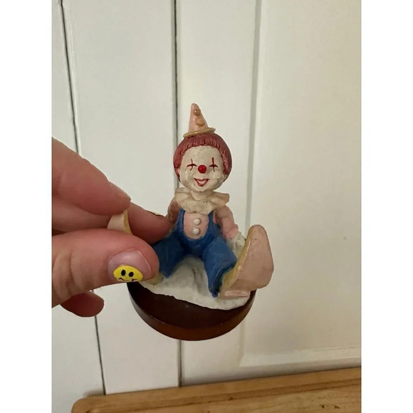 Two piece Vintage Apex clown figurines - Picture 5 of 7